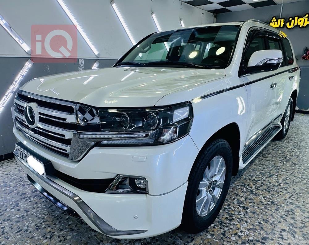 تويوتا لاندكروزر